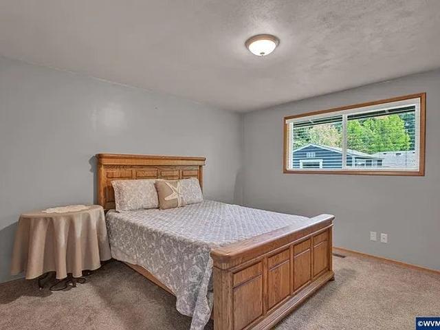Room for rent in Oregonia