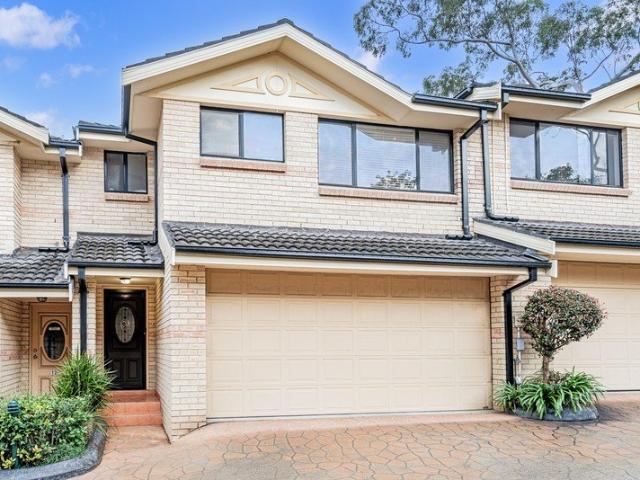 Townhouse for sale in Sydney, New South Wales
