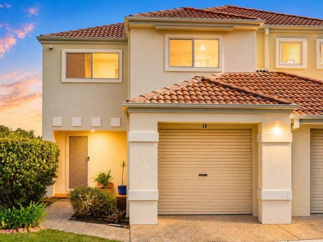 Townhouse for sale in Toombul, Queensland