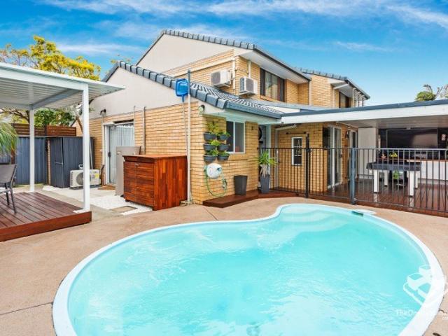 Townhouse for sale in Fernbrook, Queensland