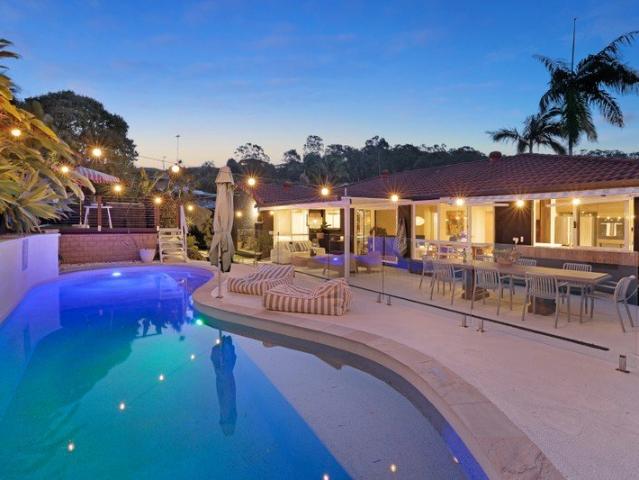 House for sale in Pacific Pines, Gold Coast City