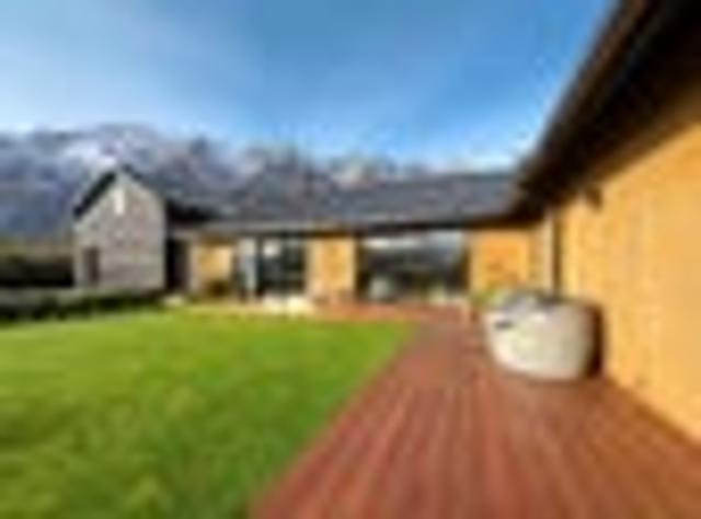 House for sale in Otakou