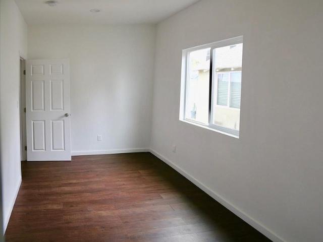Room for rent in Canoga Park, California