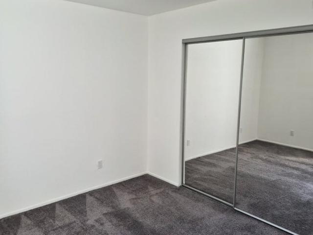 Room for rent in Burbank, California
