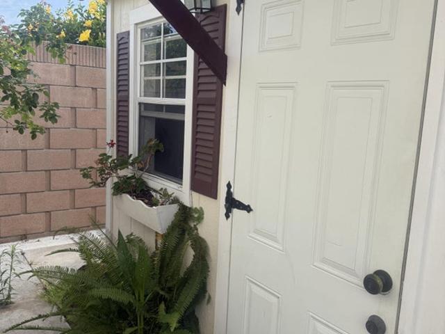 Room for rent in Santa Ana, California