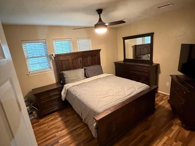 Room for rent in Champion Forest, Houston