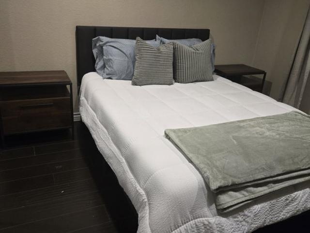 Room for rent in Lake Balboa Neighborhood Council District, Canoga Park