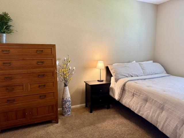 Room for rent in California