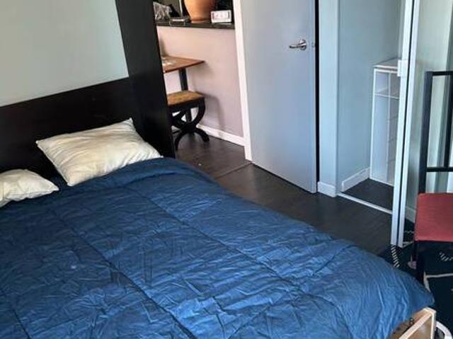 Room for rent in Vancouver, British Columbia