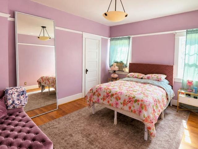 Room for rent in Canoga Park, California