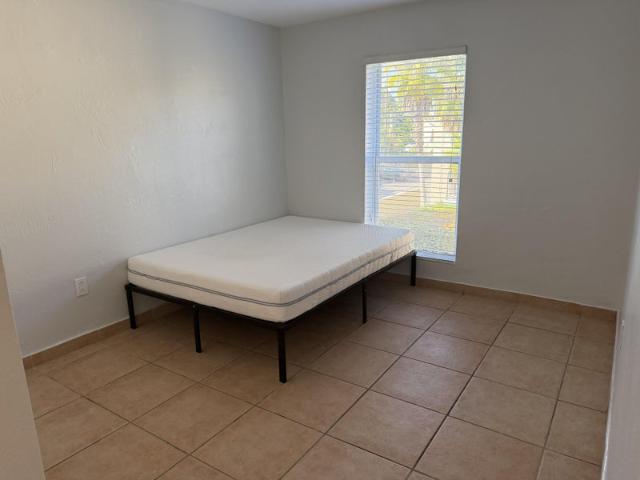 Room for rent in Coral Gables, Florida