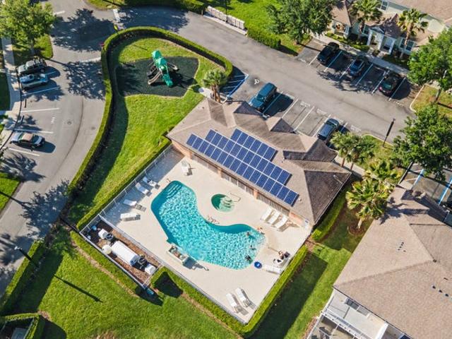 Room for rent in Four Corners, Florida