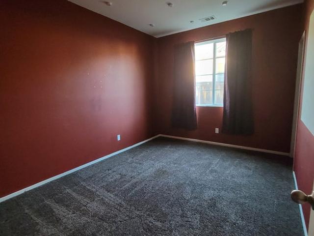 Room for rent in Lake Elsinore, California