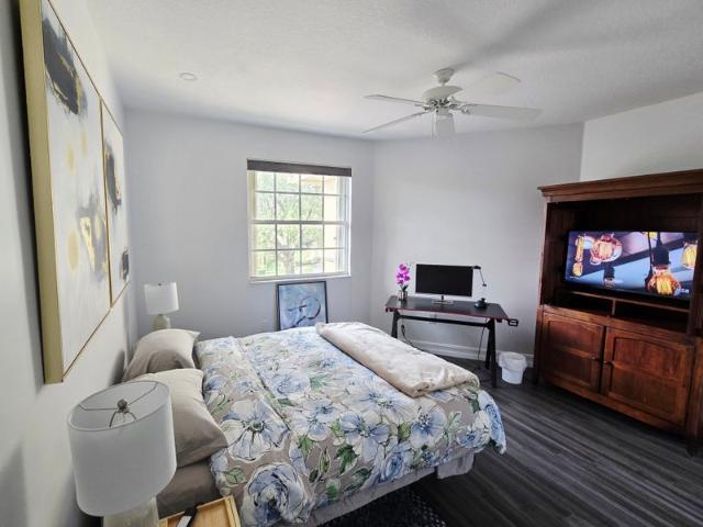 Room for rent in Pembroke Pines, Florida