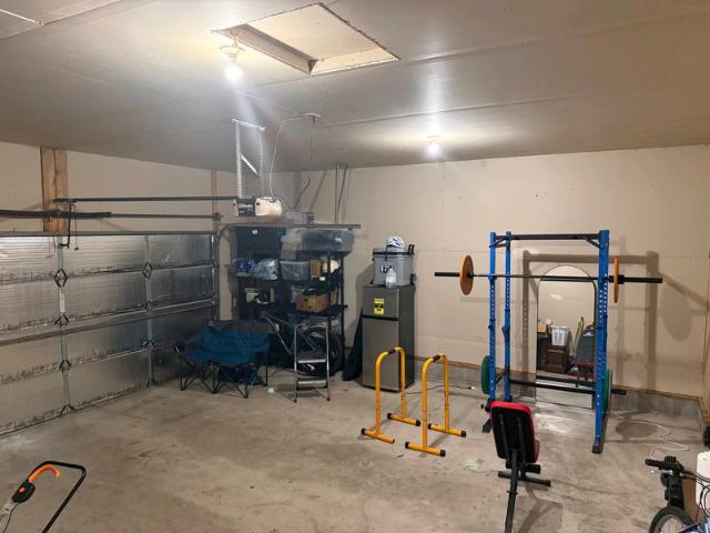 Room for rent in Badger Hills, Rochester