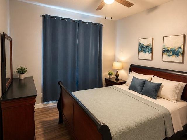 Room for rent in Loughman, Florida
