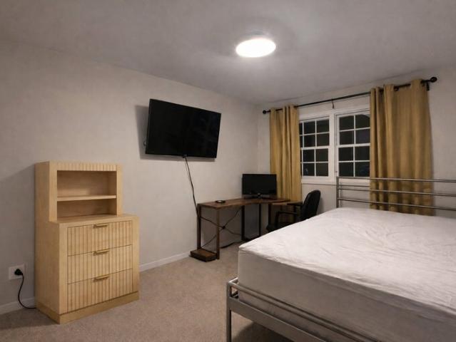 Room for rent in Virginia