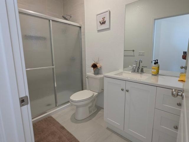 Room for rent in California