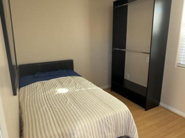 Room for rent in Lawndale, California