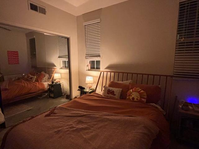 Room for rent in Costa Mesa, California