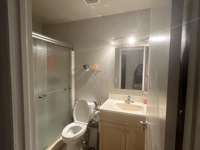 Room for rent in Granada Hills, Los Angeles