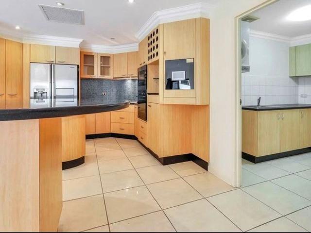 Apartment for rent in The Gardens, Darwin