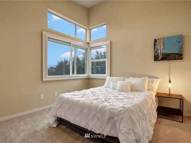 Room for rent in Renton, Washington