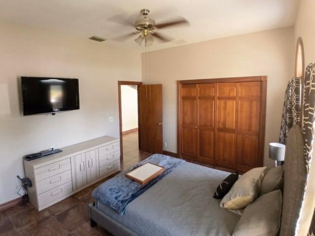 Room for rent in La Mancha, Royal Palm Beach