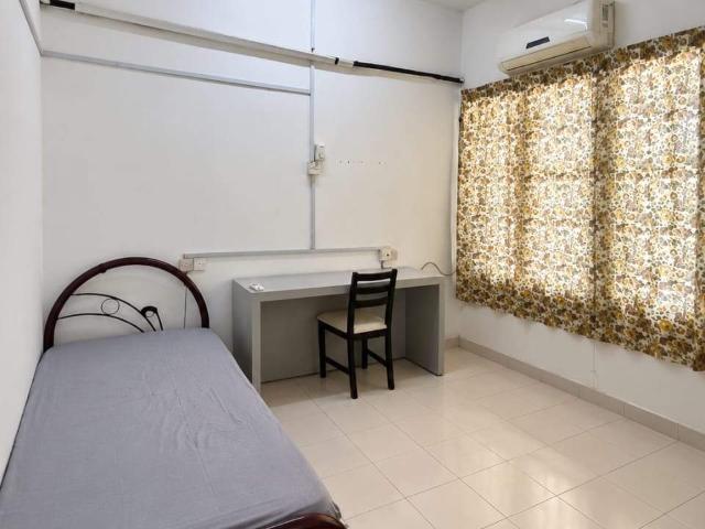Room for rent in Petaling, Damansara Damai