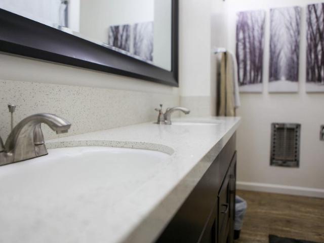 Room for rent in Canoga Park, California