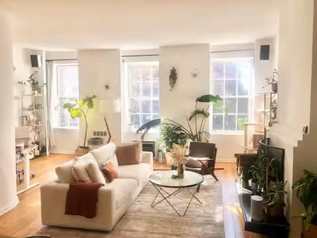 Room for rent in Arverne, New York