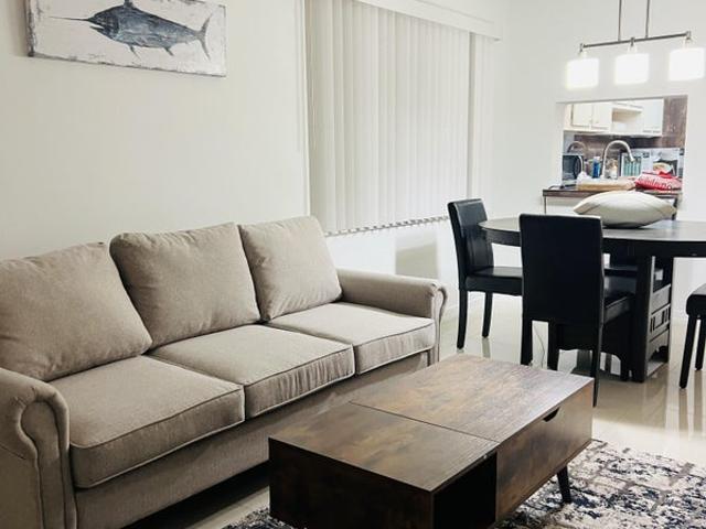 Room for rent in Country Club Isles, Pompano Beach