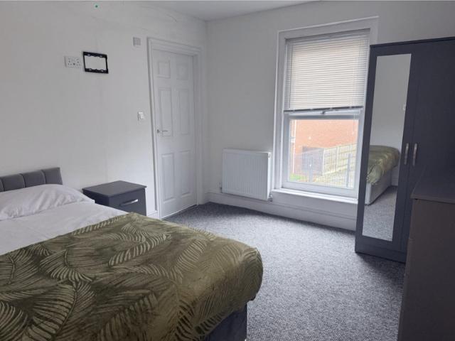 Room for rent in Lately Common, Warrington