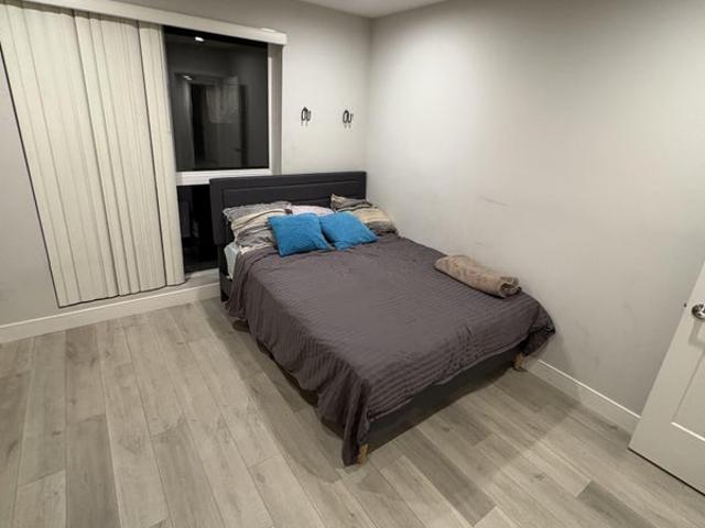 Room for rent in Canoga Park, California