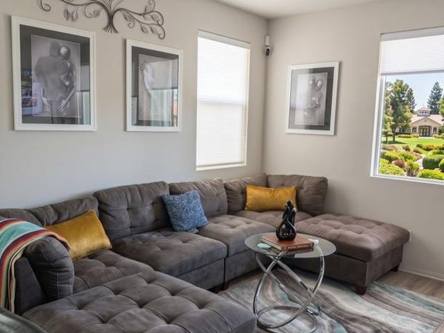 Room for rent in West Covina, California