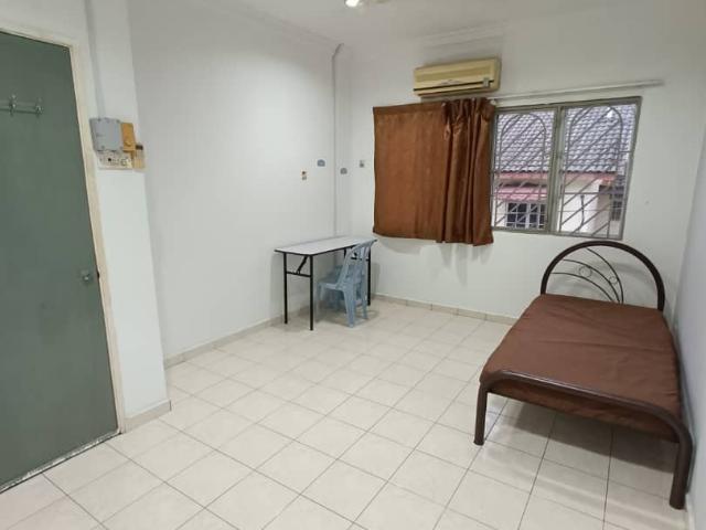Room for rent in Petaling, Damansara Damai