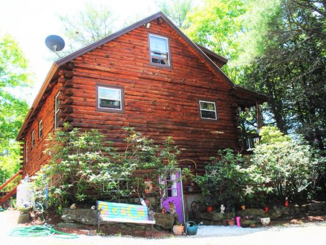 Room for rent in Maine