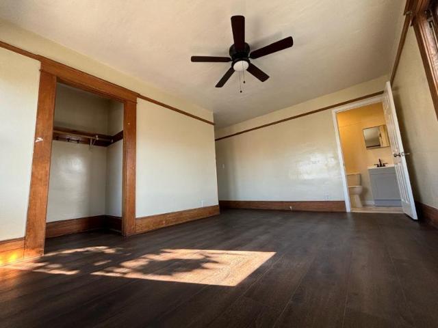 Room for rent in Canoga Park, California