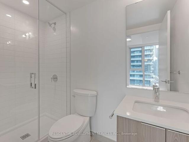 Room for rent in Toronto, Ontario