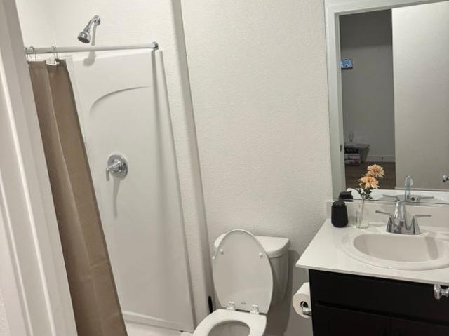 Room for rent in Lincoln, California