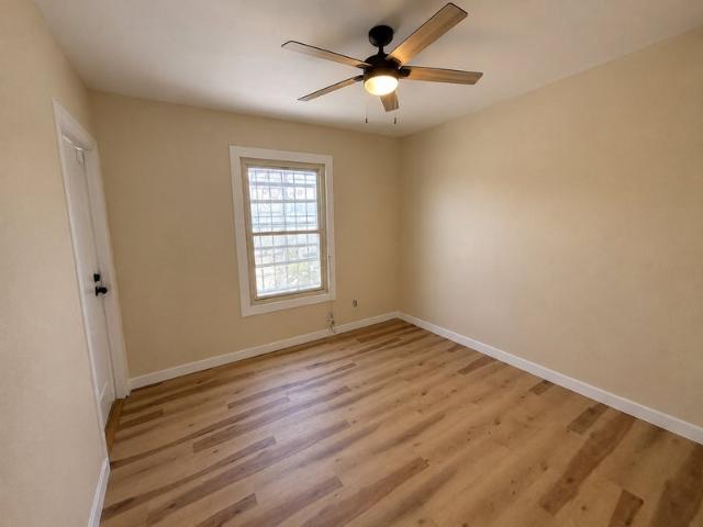 Room for rent in Canoga Park, California