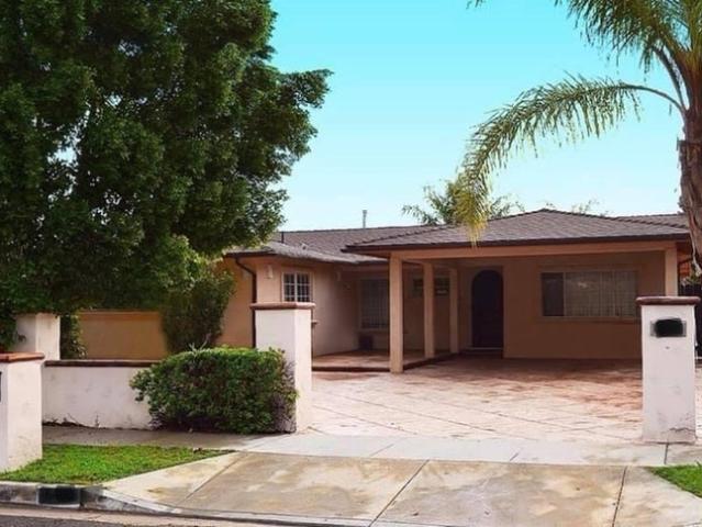 Room for rent in Canoga Park, California