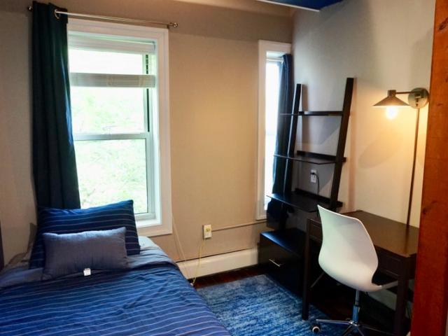 Room for rent in Arverne, New York