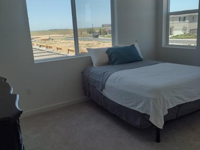 Room for rent in Roseville, California