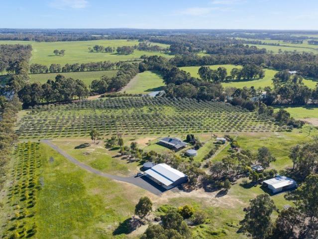 Cottage for sale in Schroeder, Western Australia