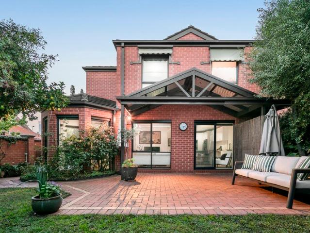 Townhouse for sale in Camerons Creek, Victoria