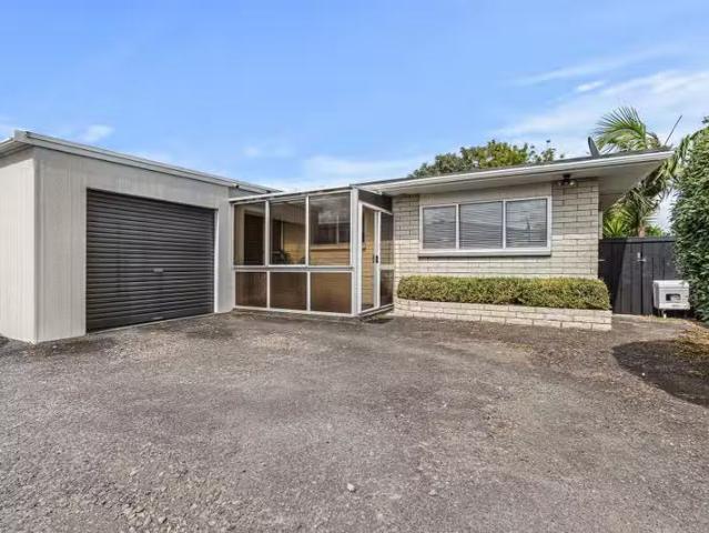 House for sale in Saint Albans, Canterbury