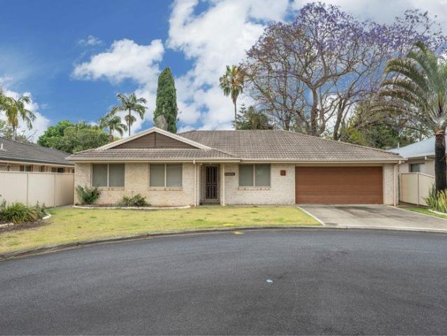 House for sale in Grafton