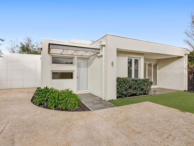 Townhouse for rent in Camerons Creek, Victoria