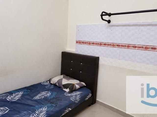 Room for rent in Sendayan Village, Negeri Sembilan